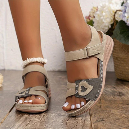 Hook Loop Platform Sandals for Women - Non-Slip Heart-Shaped Sandals - Dhavinci