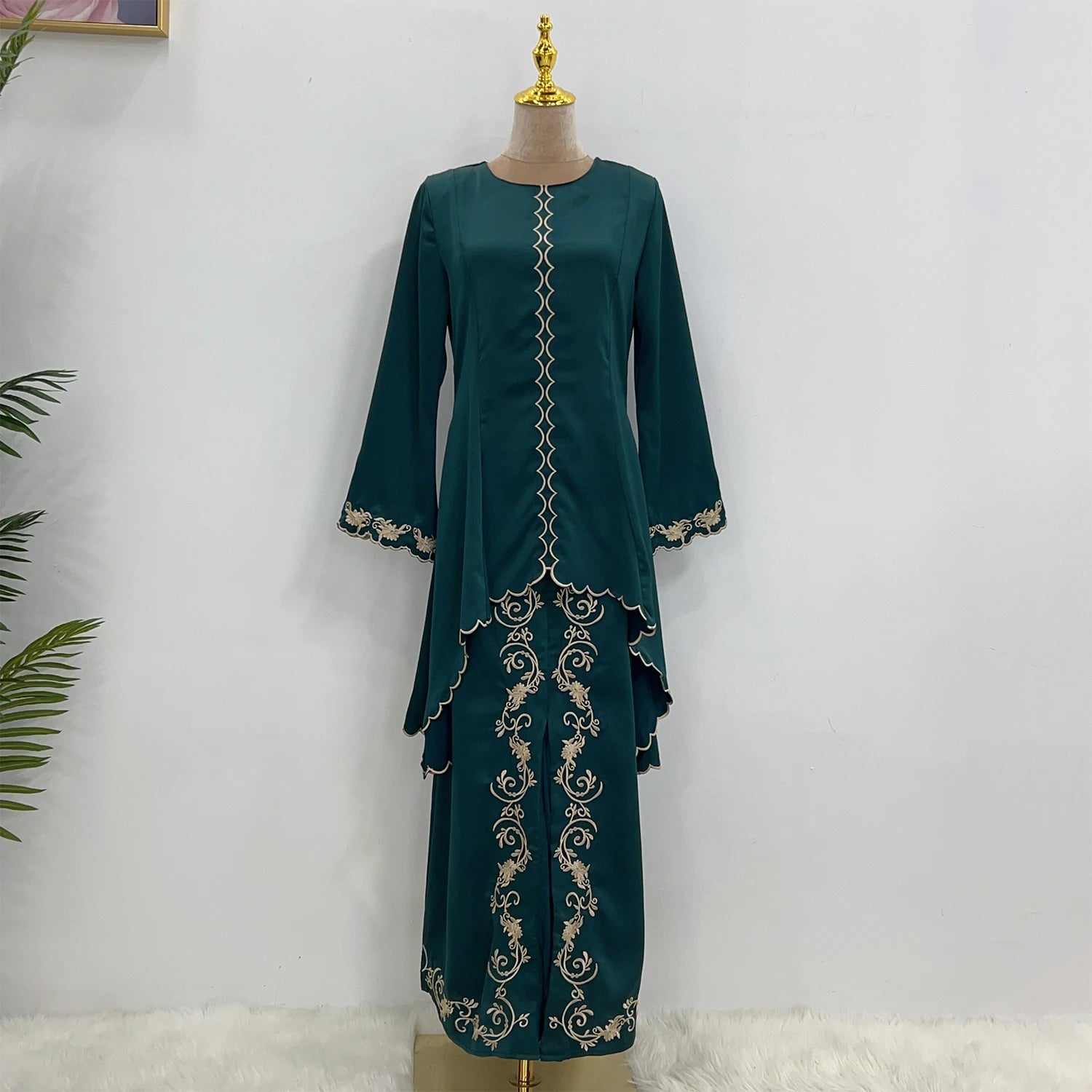 Delicate Embroidery Malaysian Baju Kurung | Wedding & Party Dress - Dhavinci