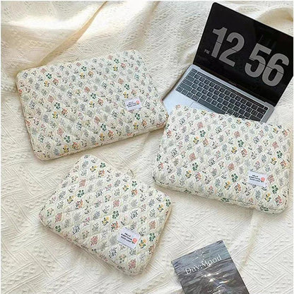 Cute Flower Laptop Sleeve | Portable Case for MacBook & Tablets - Dhavinci